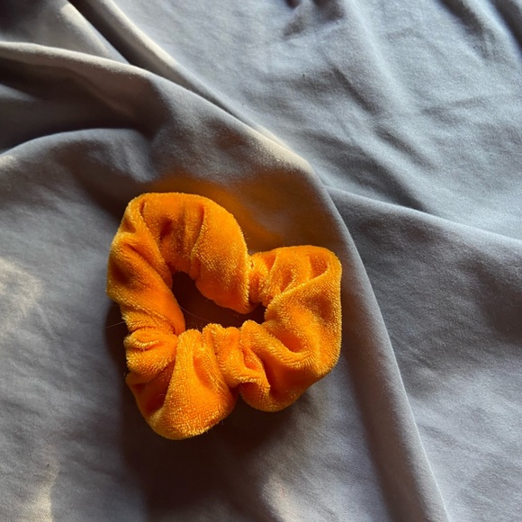 scrunchie set - Picture 4 of 5